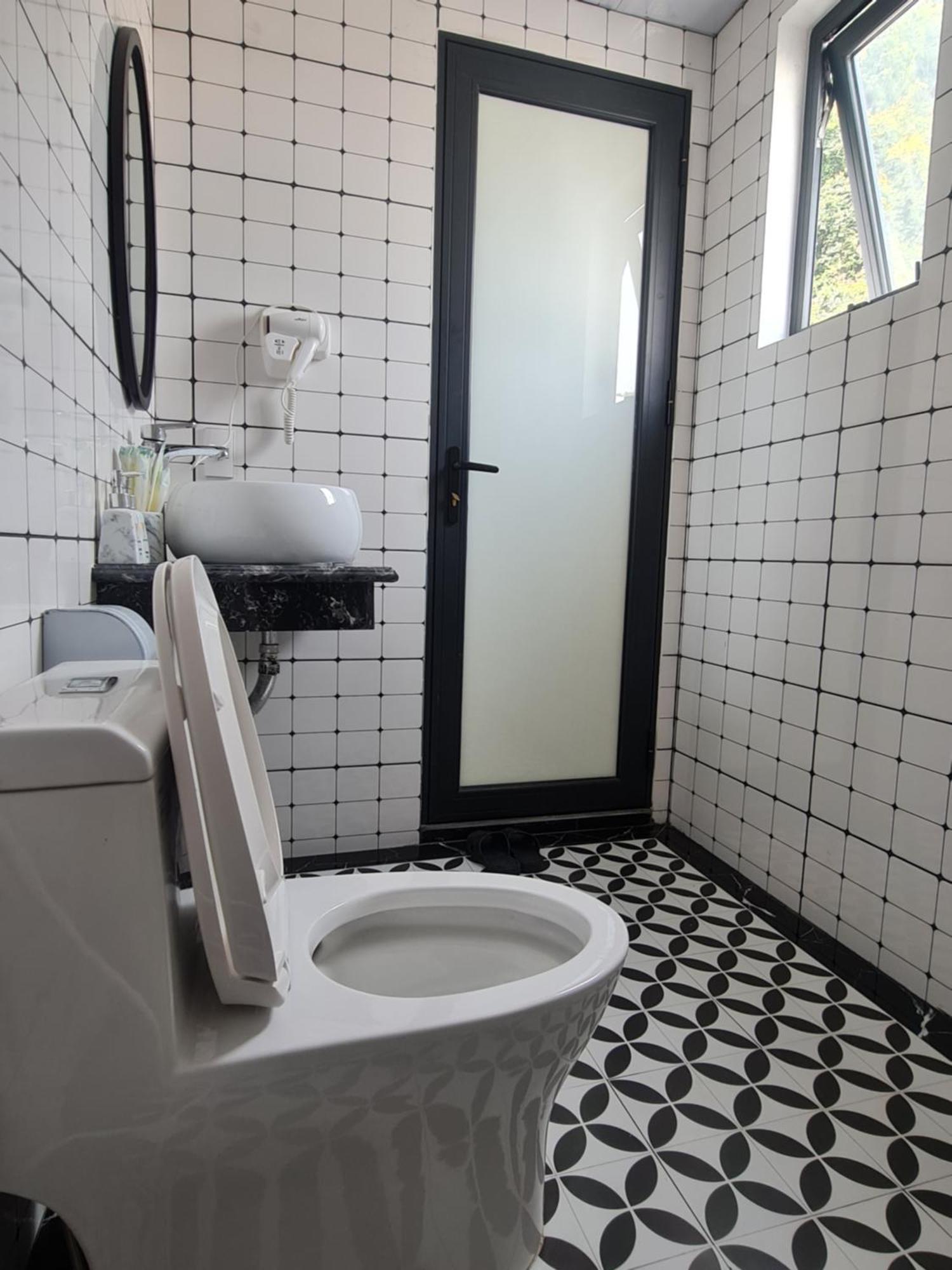 Dai Thuy Hotel Dong Khe Sau الغرفة الصورة